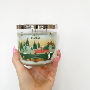 ✨ NWT Tree Farm Three-Wick Candle | Bath & Body Works